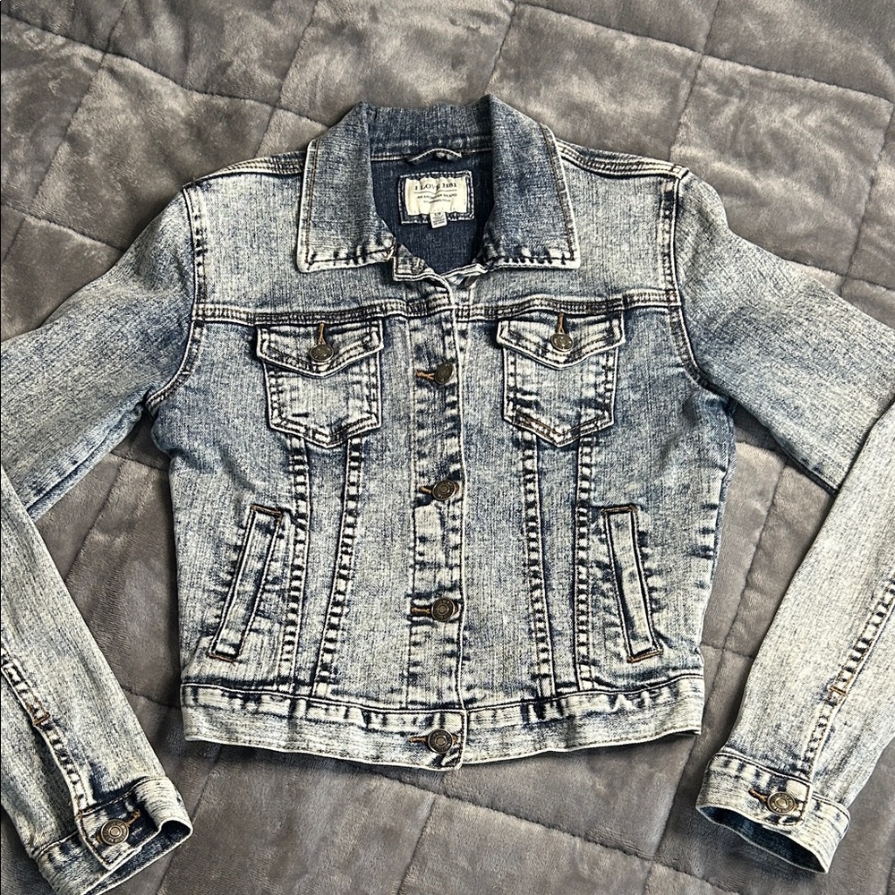 Acid Wash Light Blue Jean Jacket